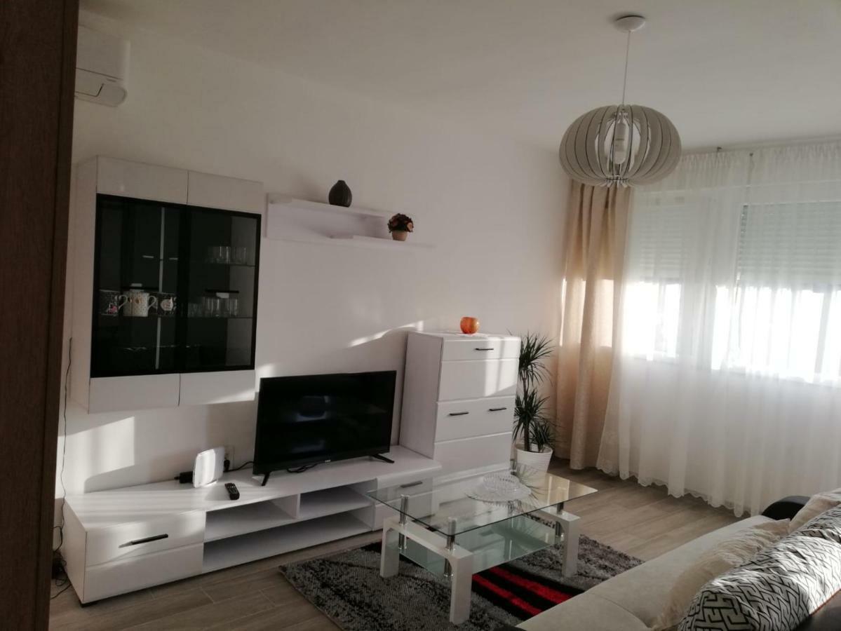 Apartment White Пула Экстерьер фото