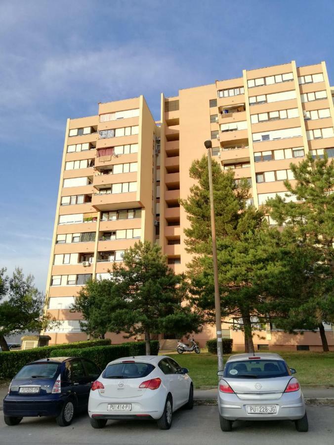 Apartment White Пула Экстерьер фото
